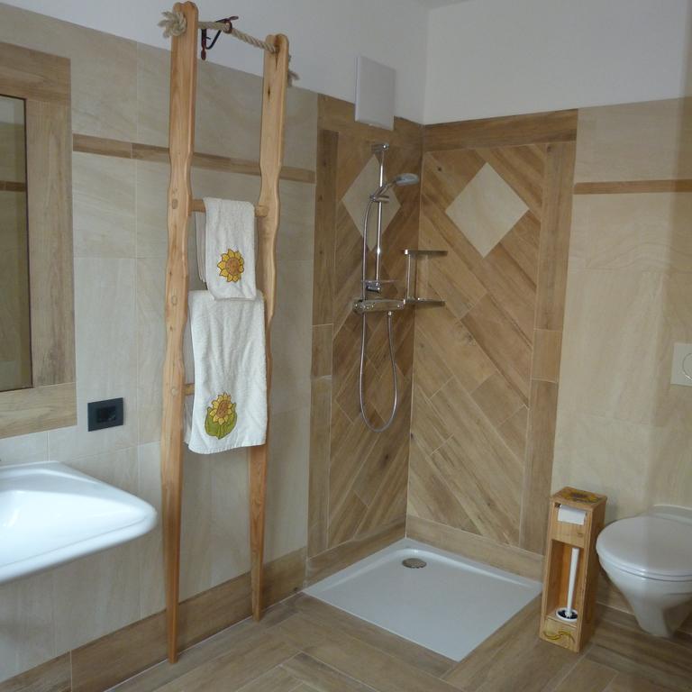 Agriturismo Fattoria Dalcastagne Torcegno Habitación foto
